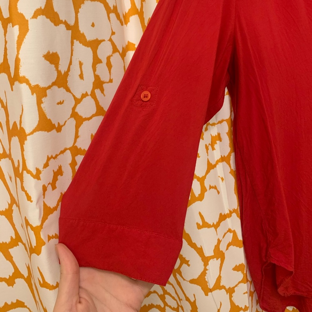 Red blouse - Picture 2 of 5